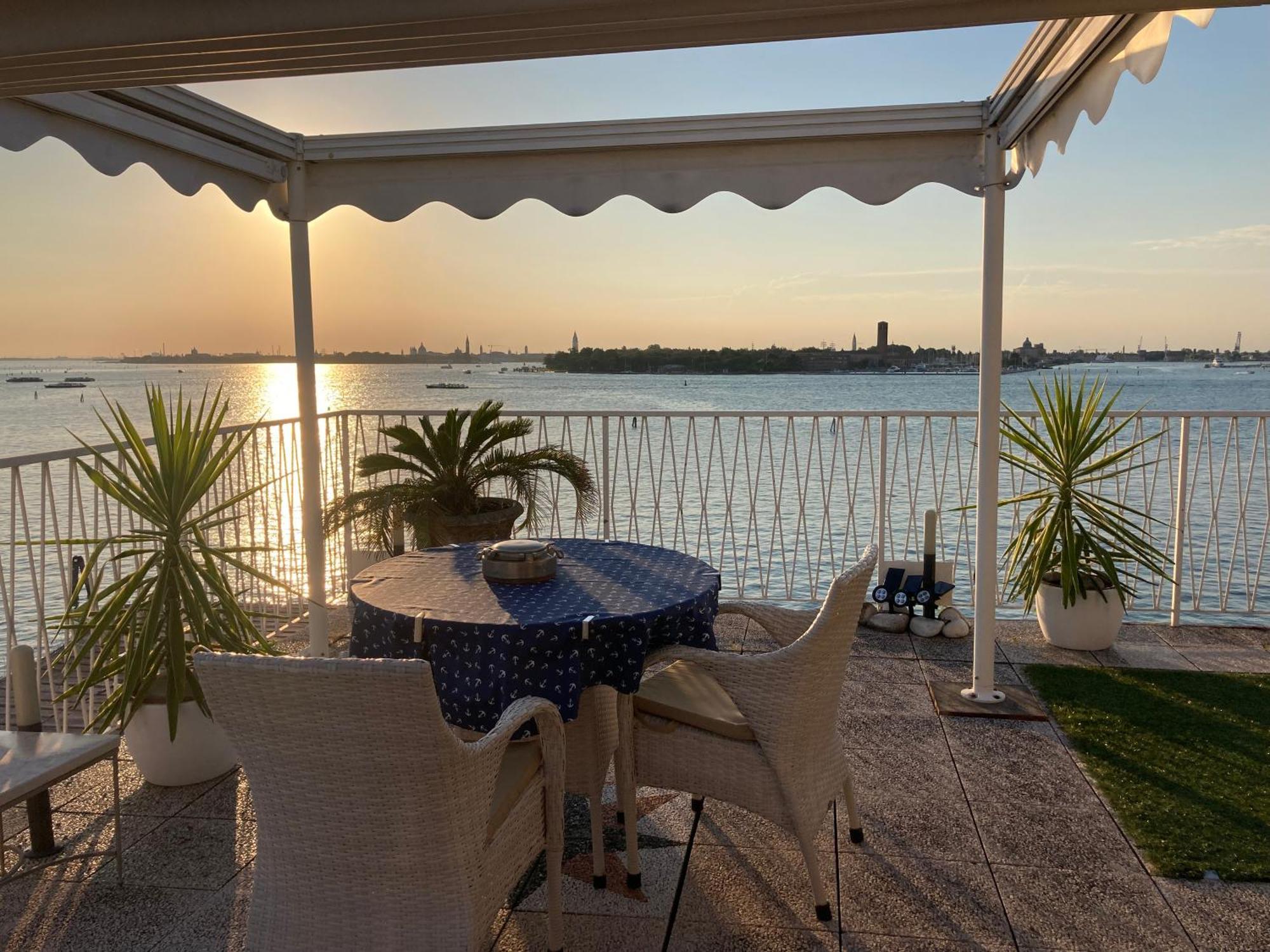 Oasis Golden Lagoon Chalet Lido di Venezia ภายนอก รูปภาพ