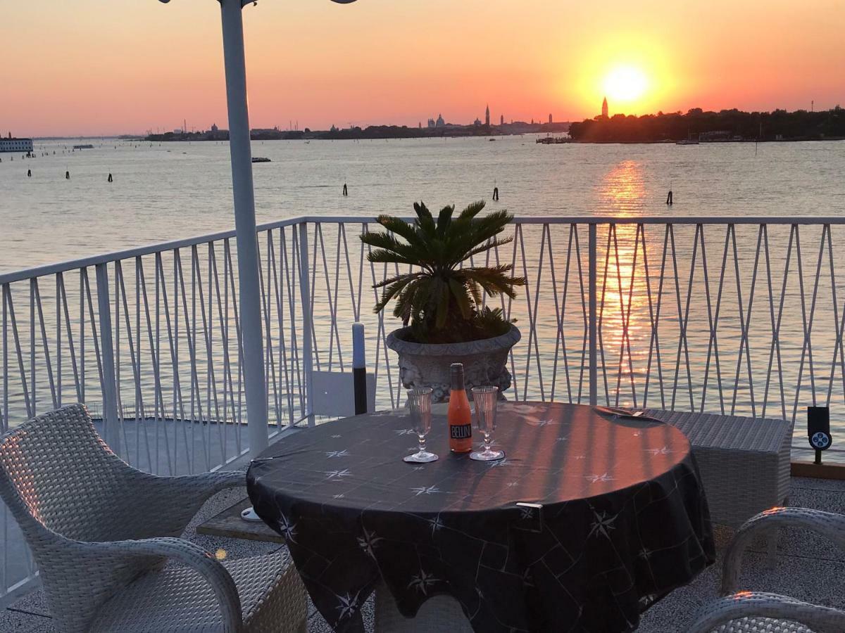 Oasis Golden Lagoon Chalet Lido di Venezia ภายนอก รูปภาพ
