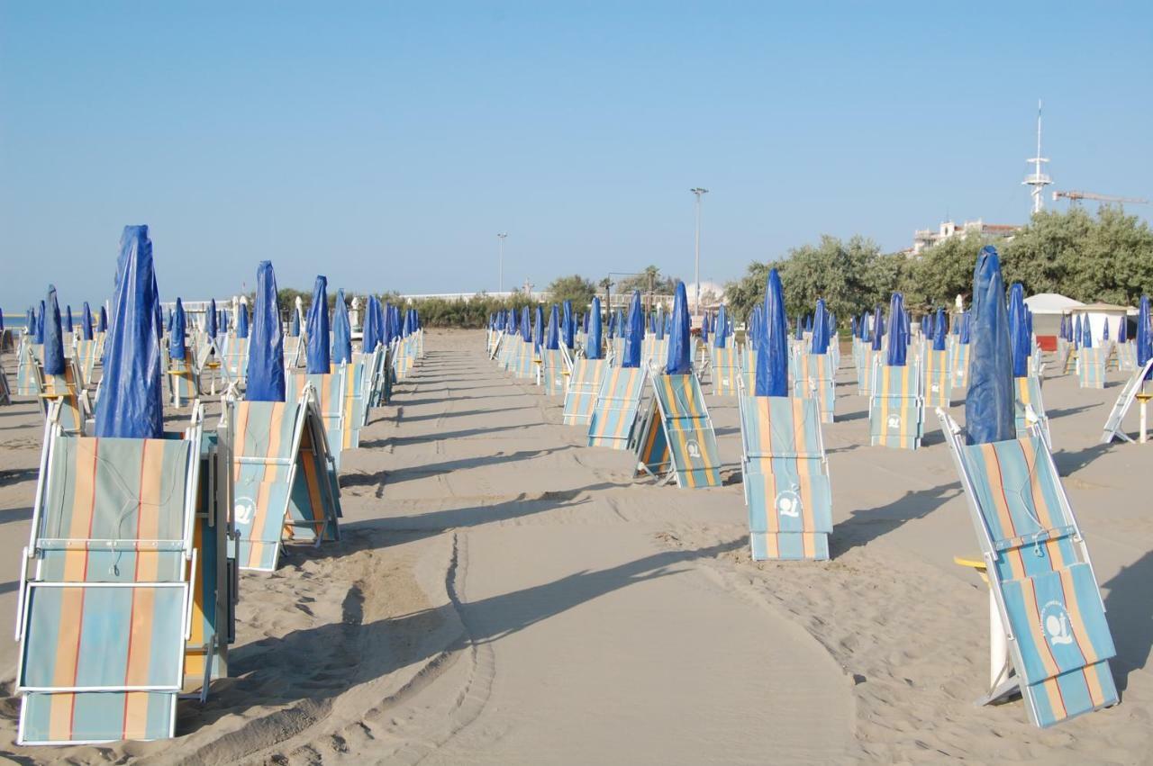 Oasis Golden Lagoon Chalet Lido di Venezia ภายนอก รูปภาพ